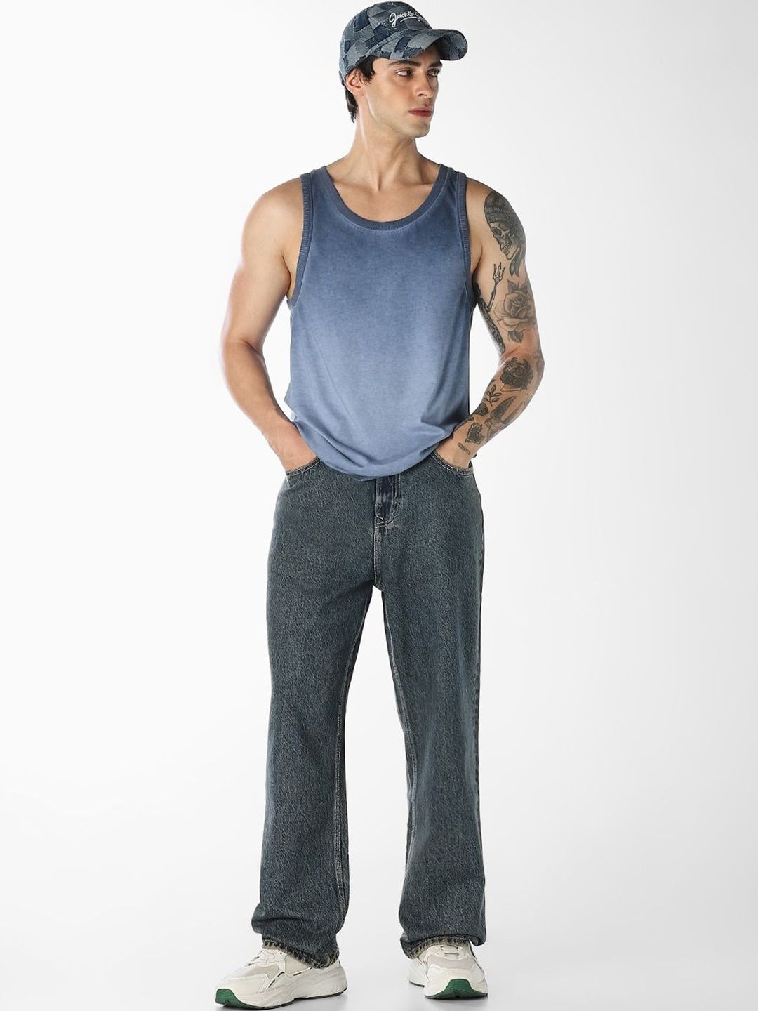 Wide Leg Low-Rise Light Fade Jeans