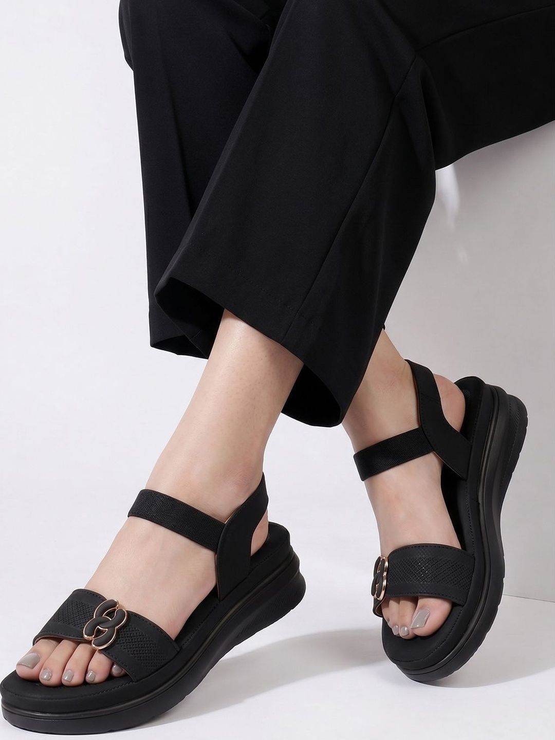 Mast & Harbour Mast & Harbour Textured Flatform Sandals with Buckles