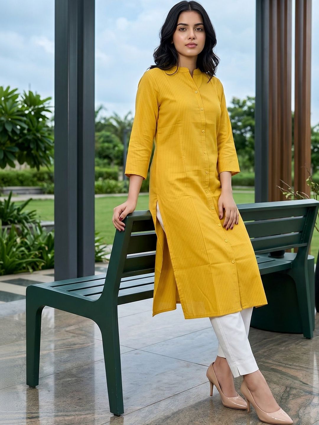 Varanga Women Striped Kurta