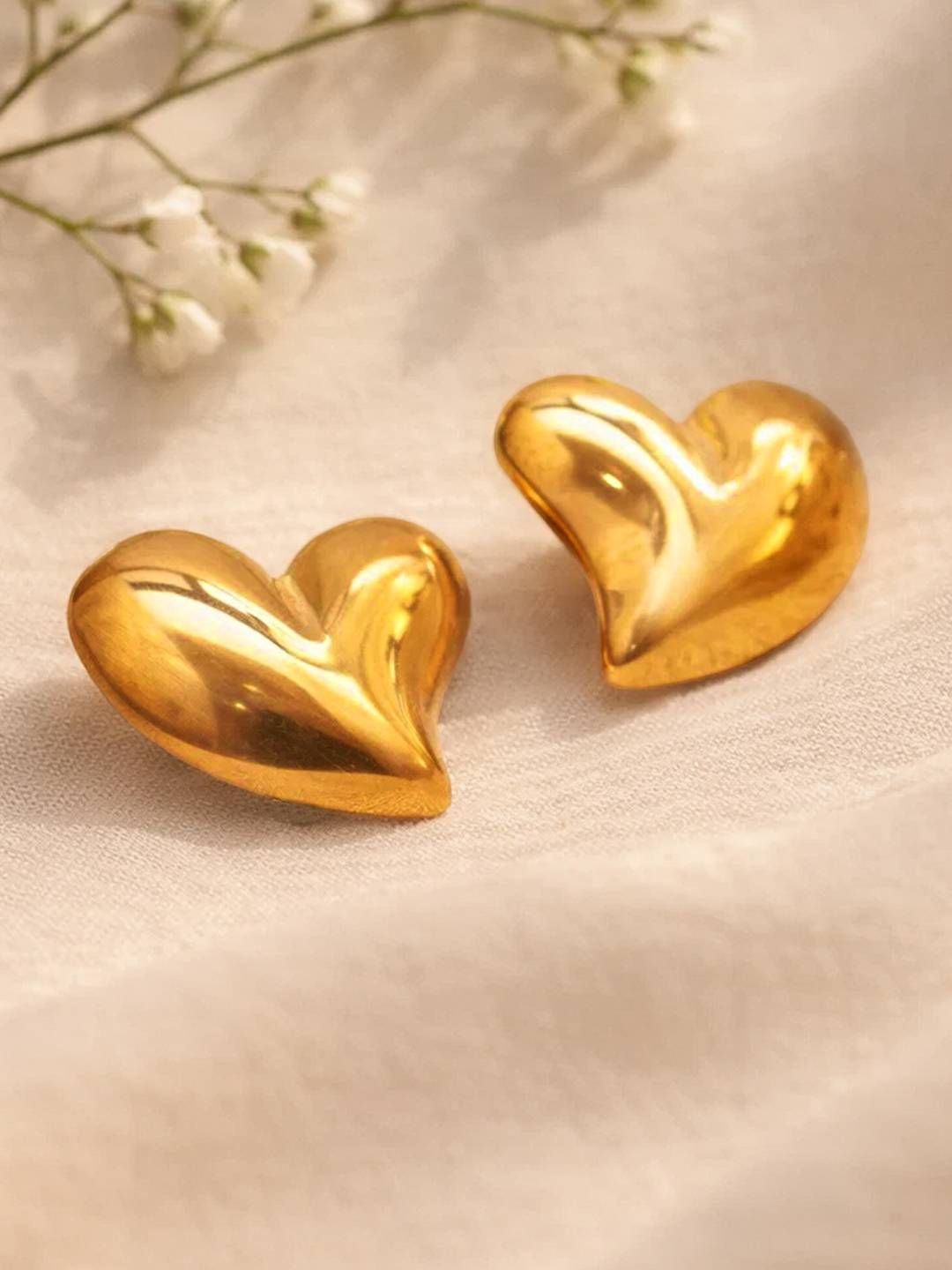 Solid Heart Stud Earring Rubans Demi Fine Thick 18K Gold Plated Stainless Steel Solid Heart Stud Earrings