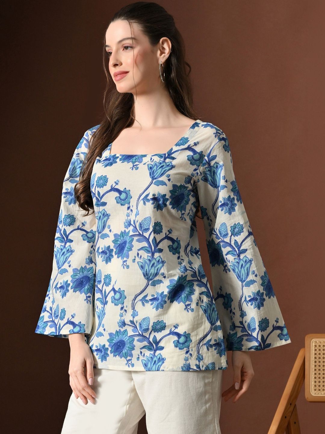 SANGAKURTI SANGAKURTI Women Floral Printed Square Neck Flared Sleeve Top