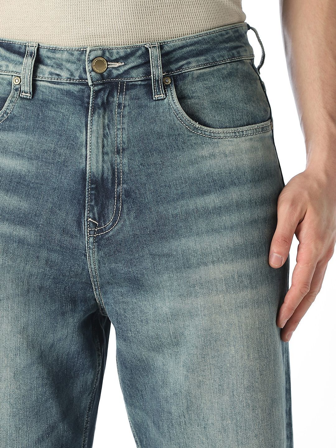 Wide Leg Low-Rise Light Fade Jeans