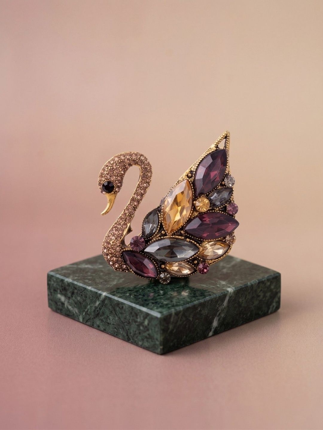 Mali Fionna Mali Fionna Multicoloured Plated Alloy Brooch