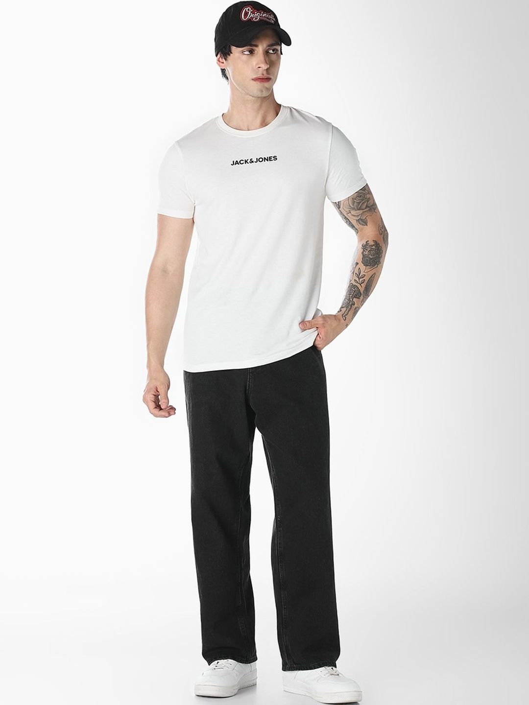 Wide Leg Low-Rise Jeans