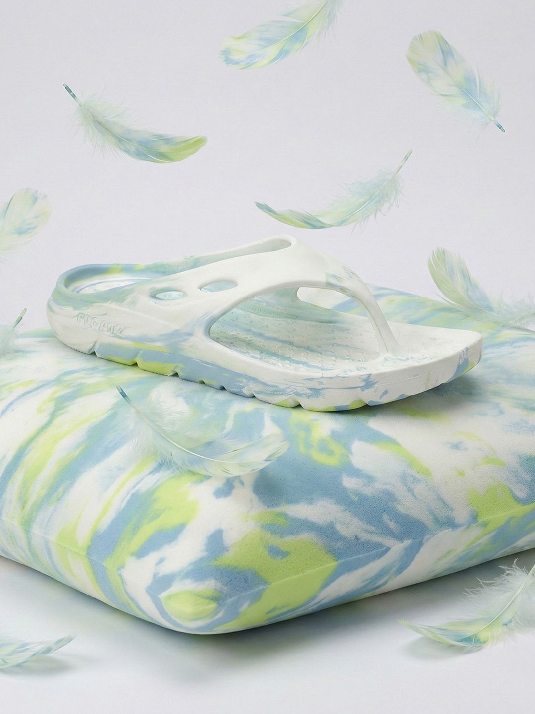 Floatz by Bata Men Lightweight Flip-Flops