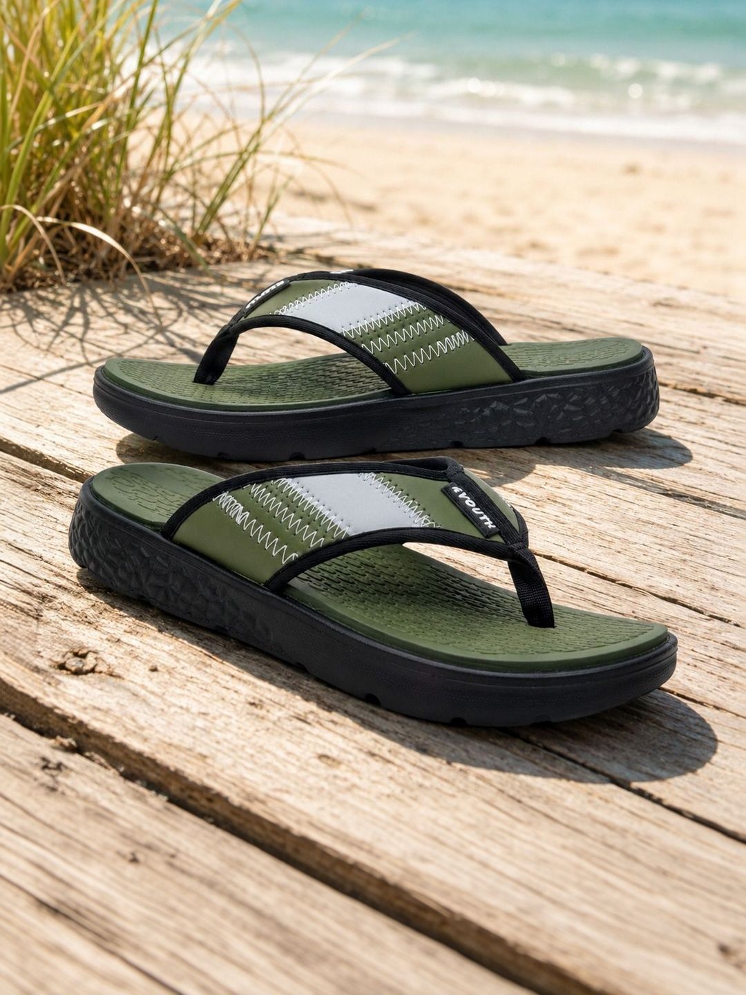JOOTIYAPA Men Colourblocked Thong Flip-Flops