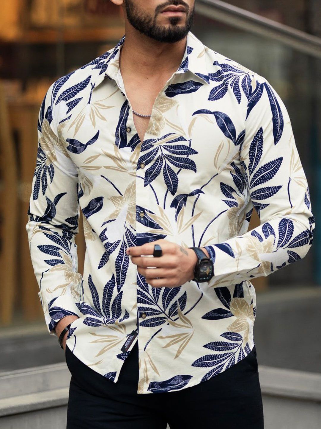 The Roadster Lifestyle Co Printed  Spread Collar Shirts