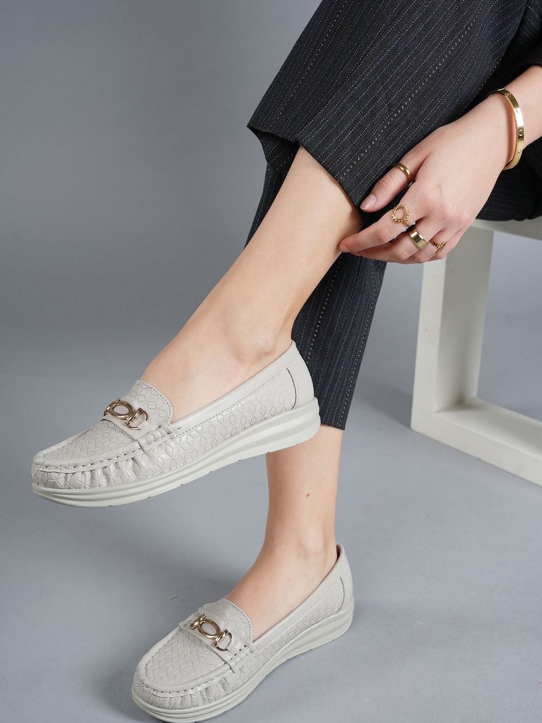 DressBerry Women Textured Loafers