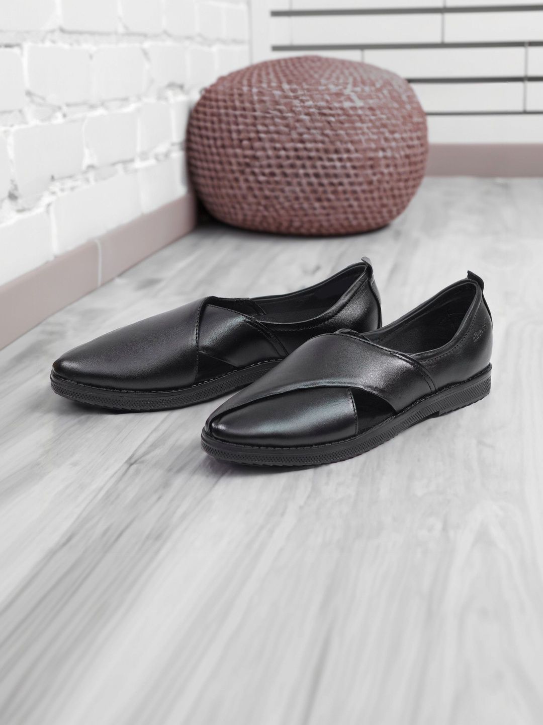 Botha Botha Men Leather Pointed Toe Formal  Slip-On Shoes