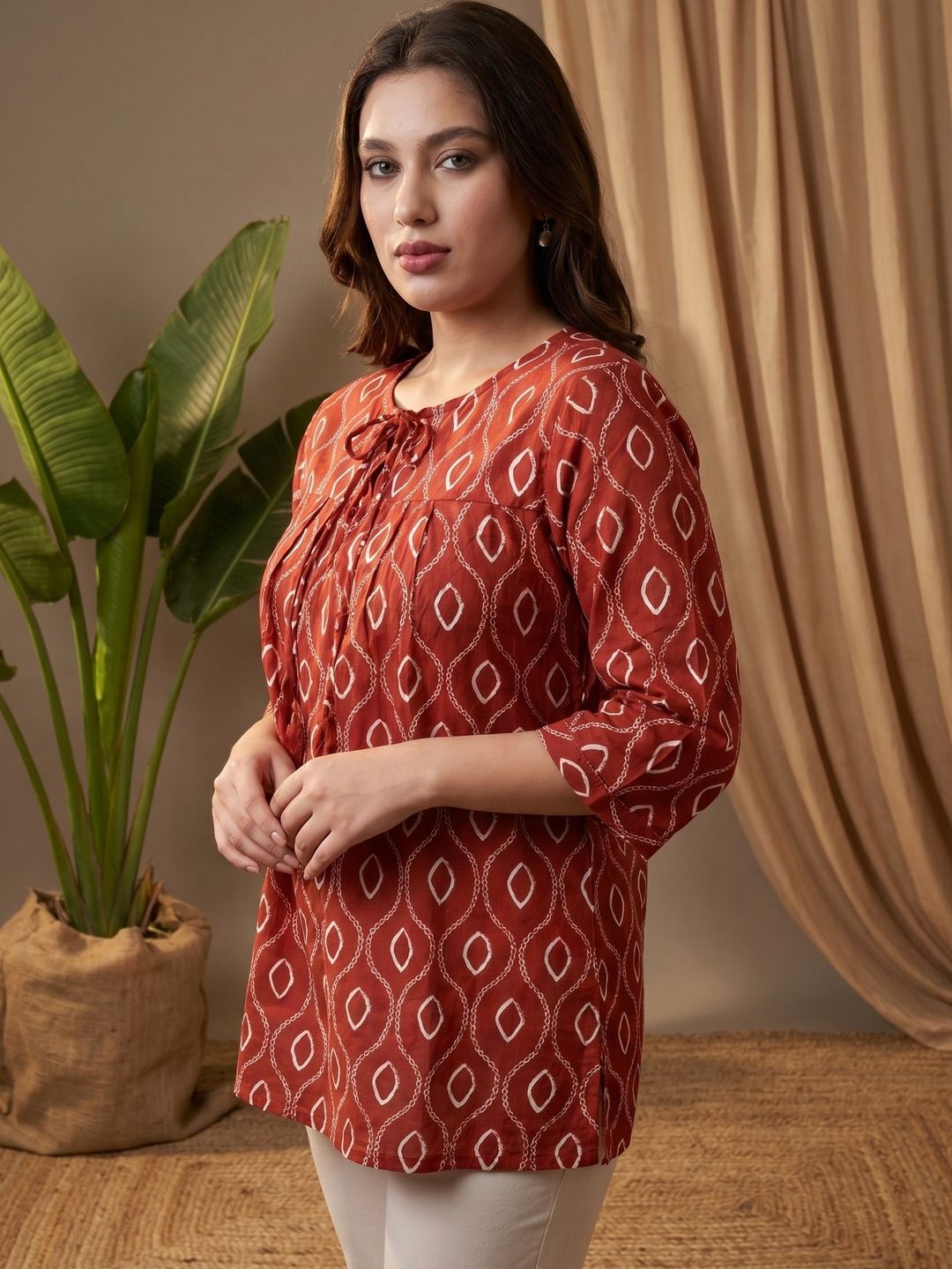 Sangria Ethnic Motifs Round Neck Straight Short Kurtis