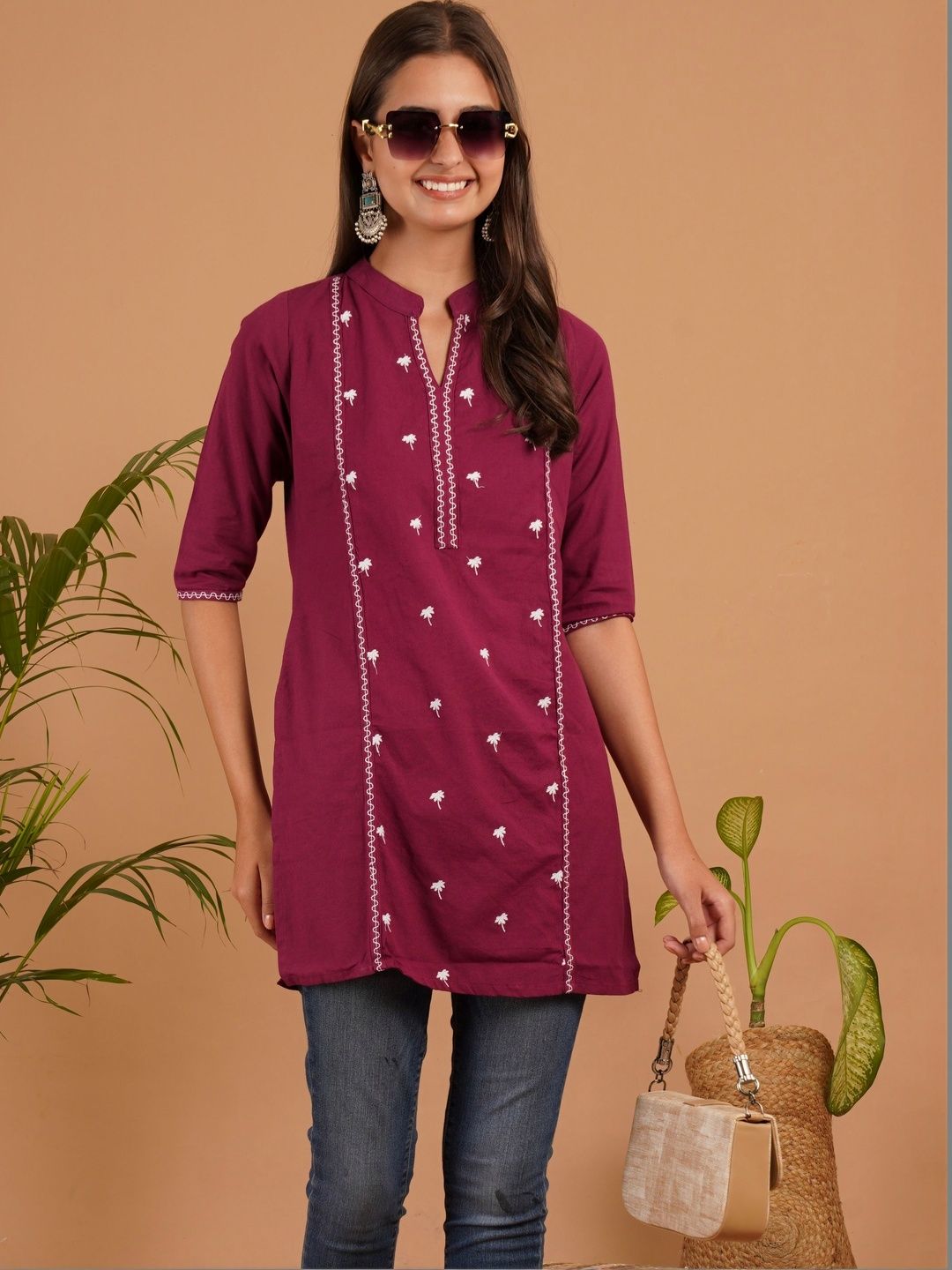 Sangria Ethnic Motifs Embroidered Thread Work Pure Cotton Blend Thread Work Kurti