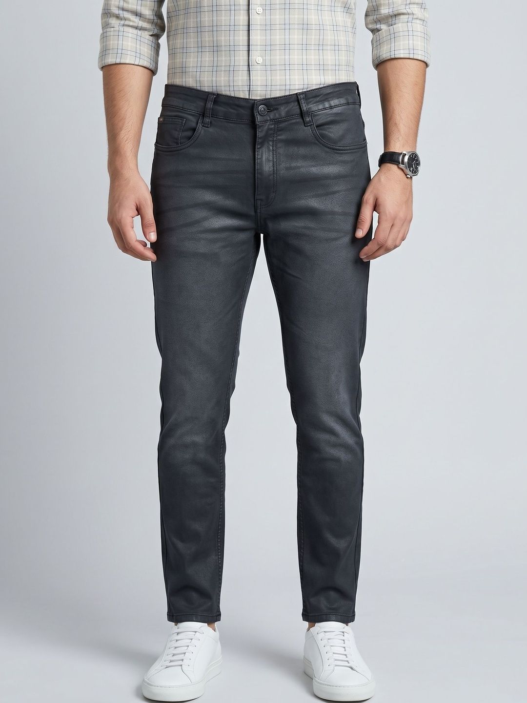 U.S. PITCHERS Men Narrow Slim Fit Low-Rise Light Fade Stretchable Jeans