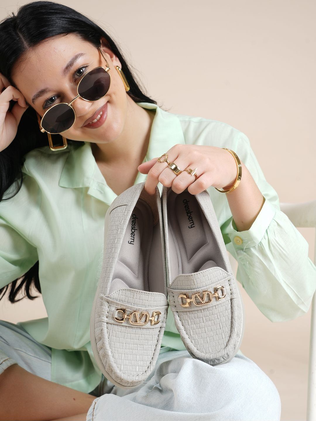 DressBerry Women Textured Loafers