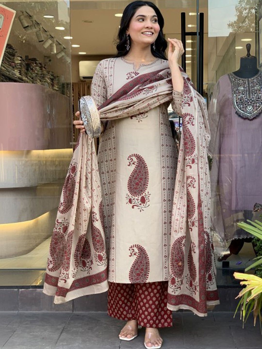 SAANVRA Women Paisley Printed Regular Pure Cotton Kurta with Palazzos & With Dupatta