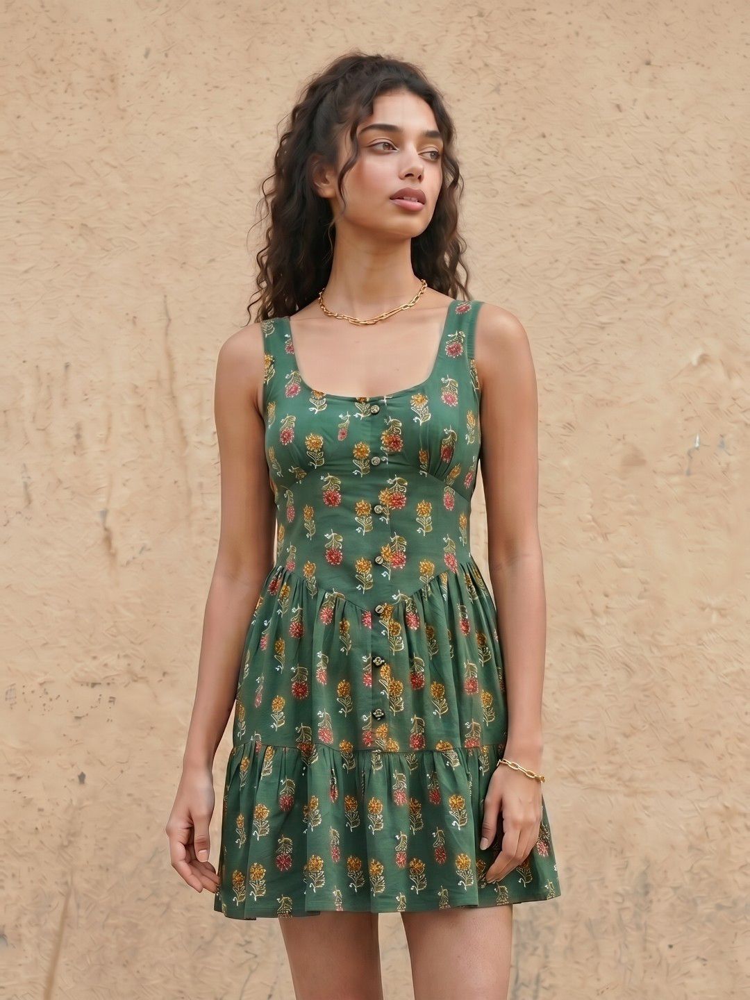 fusion by glitchez Floral Printed Scoop Neck Gathered Tiered A-Line Dress deal from myntra fusion by glitchez Floral Printed Scoop Neck Gathered Tiered A-Line Dress deal from myntra