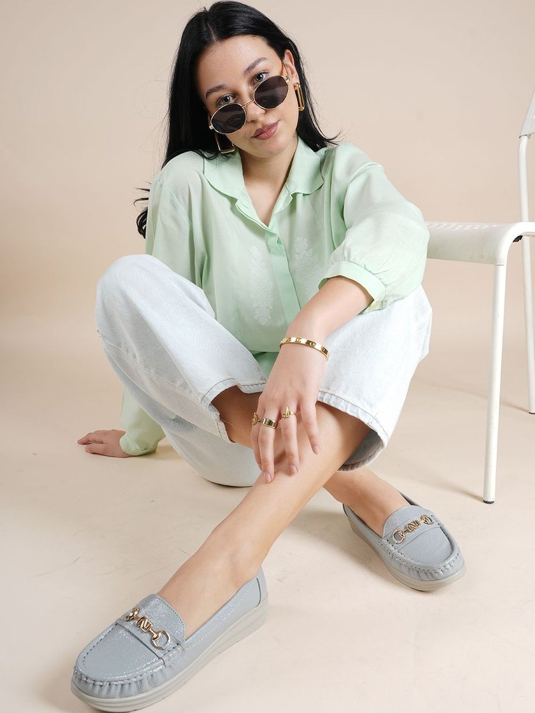DressBerry Women Textured Loafers