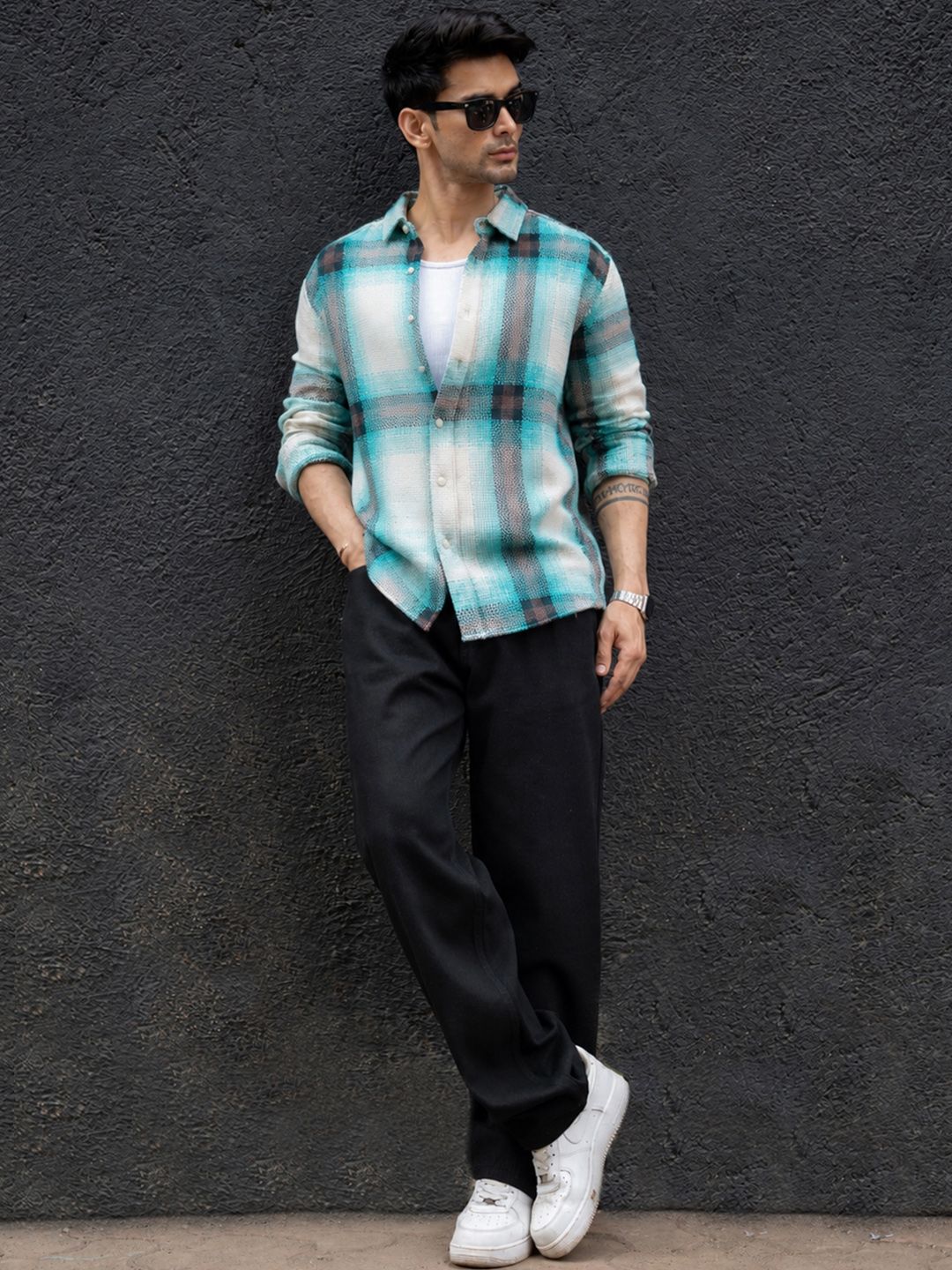 Powerlook Men Checked Casual Shirt
