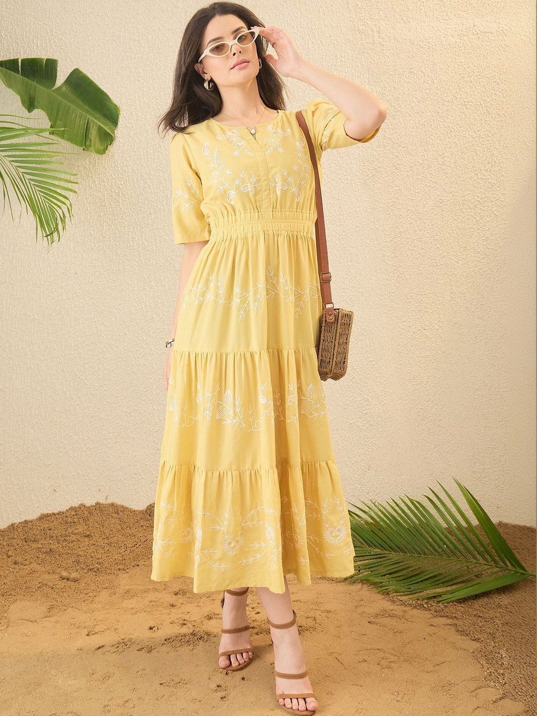 OCTICS OCTICS Embroidered Fit & Flare Midi Dress