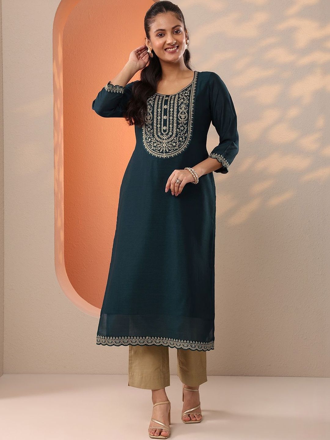Gerua By Libas Gerua By Libas Women Embroidered Thread Work Grandeur & Majestic Artwork Kurta