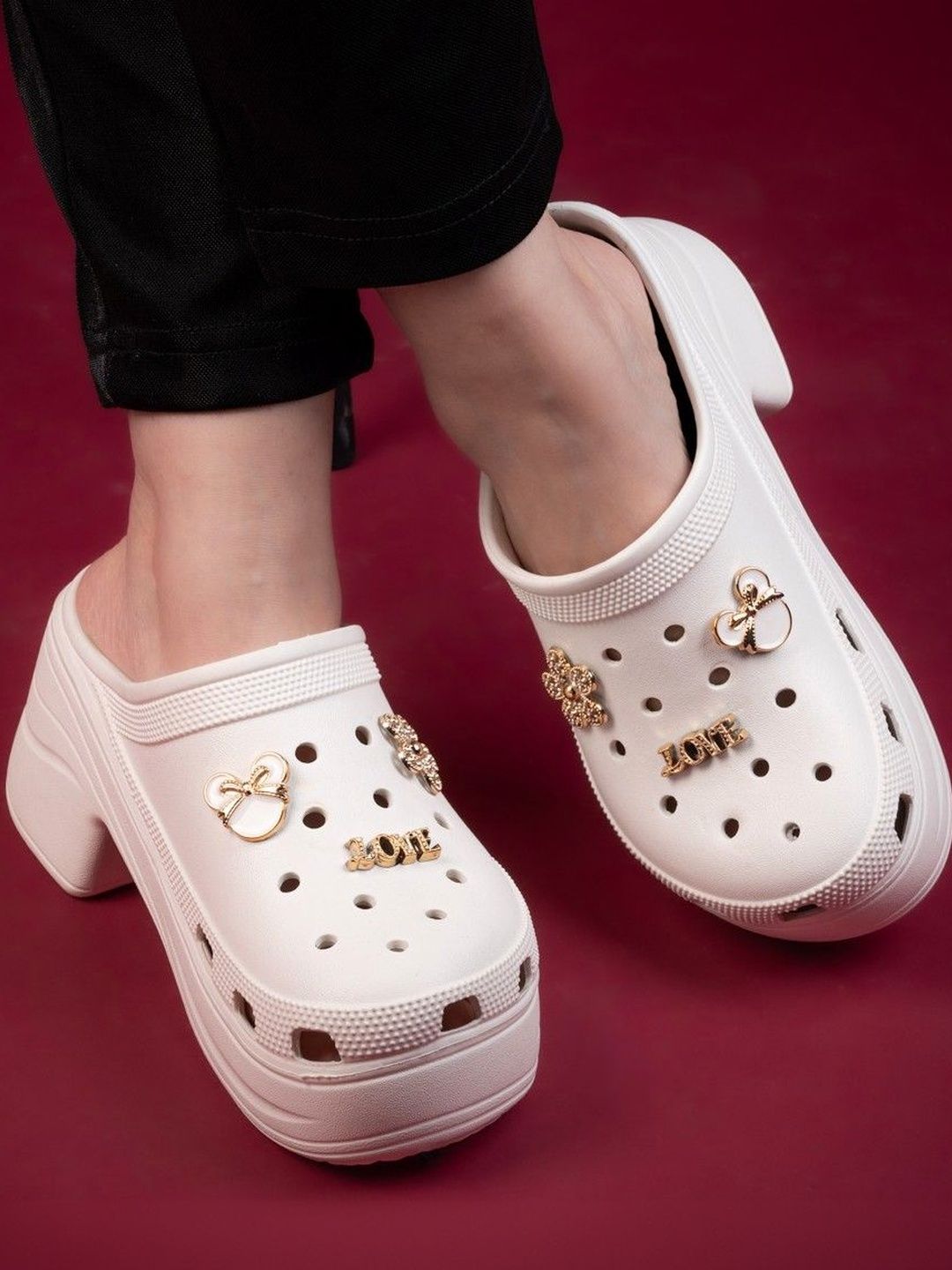 CROSSKIX CROSSKIX Women Clogs Sandals