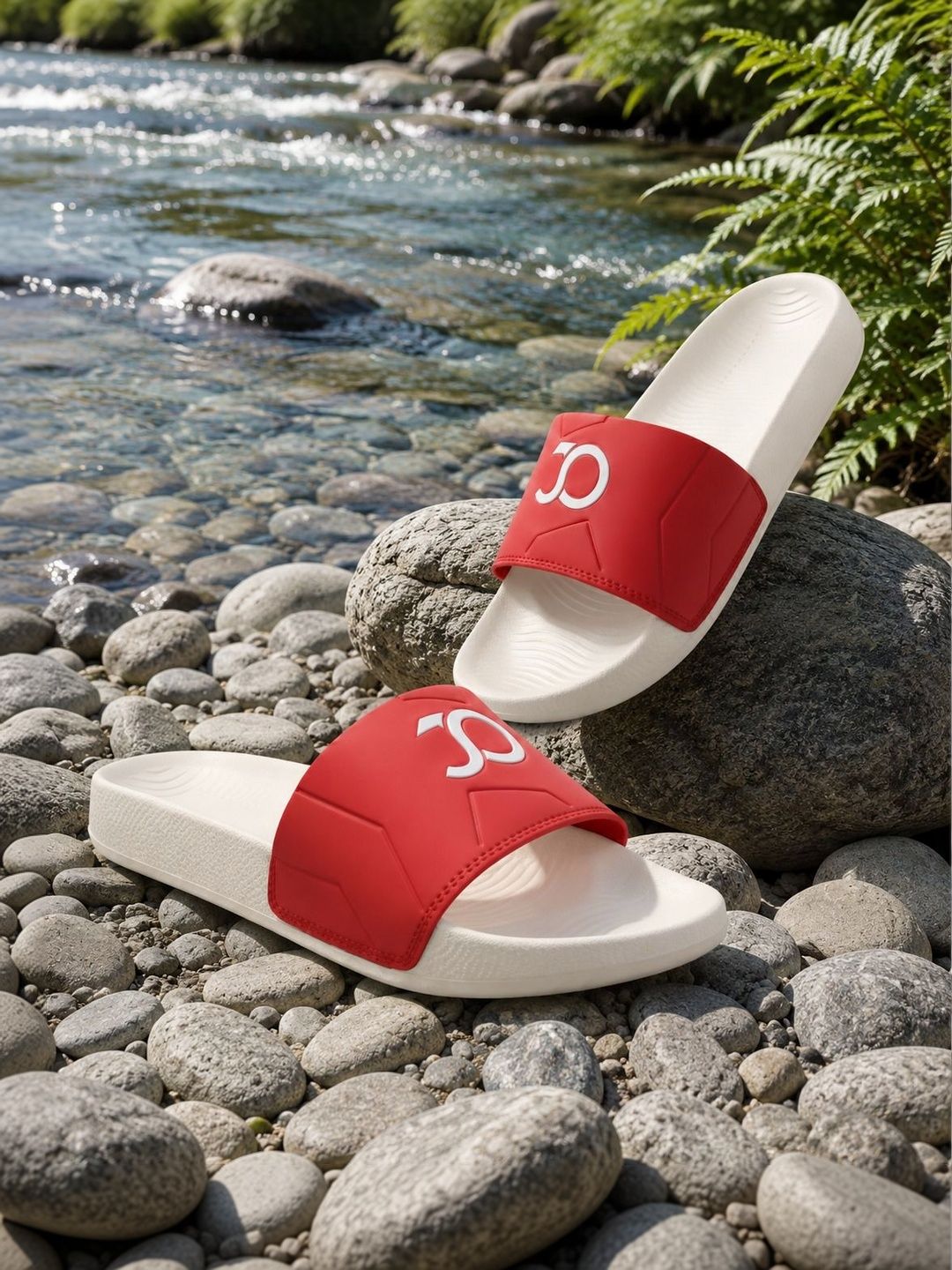 JOOTIYAPA Men Printed Sliders