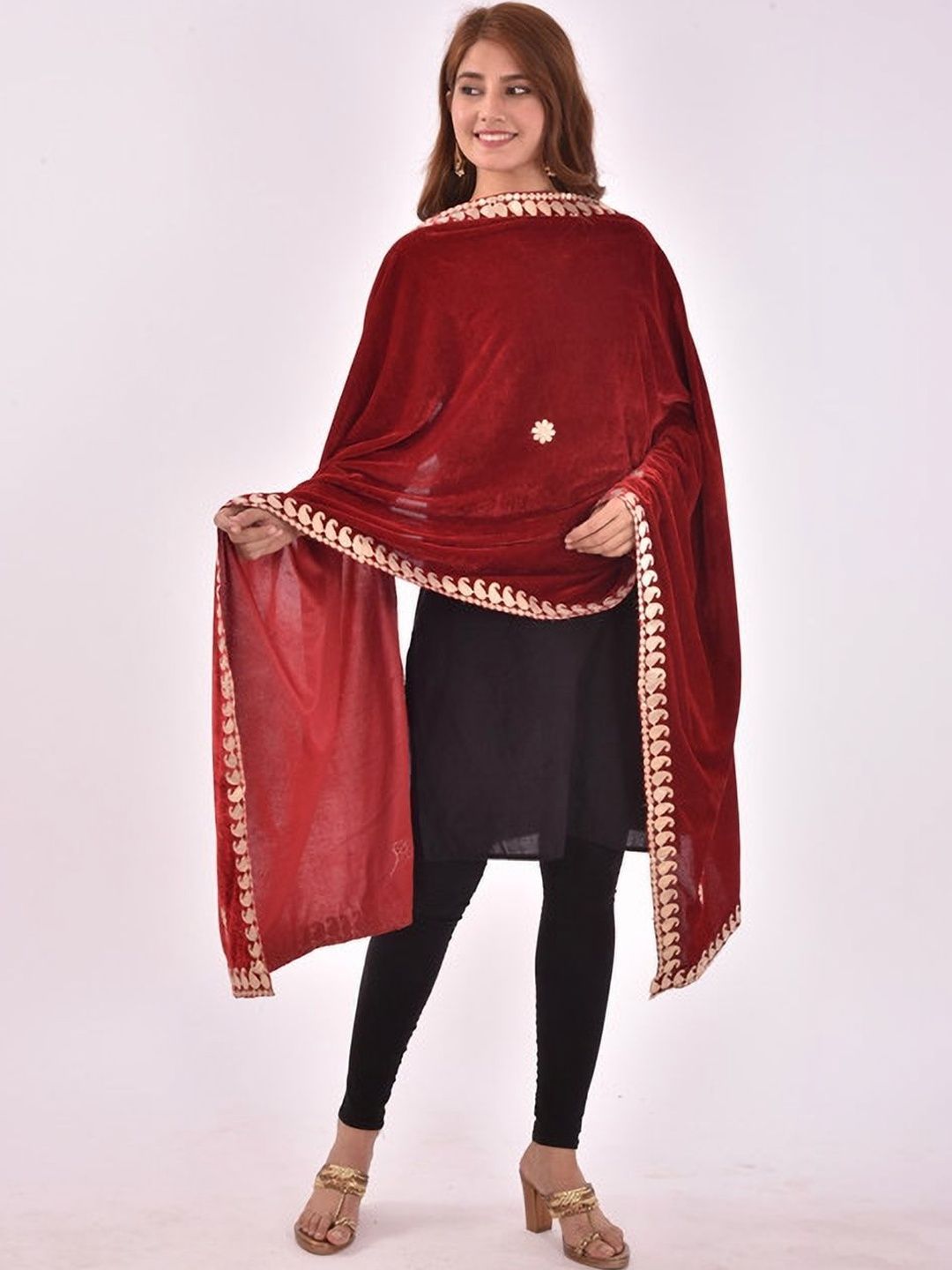 PK HUB Embroidered Velvet Dupatta with Zari