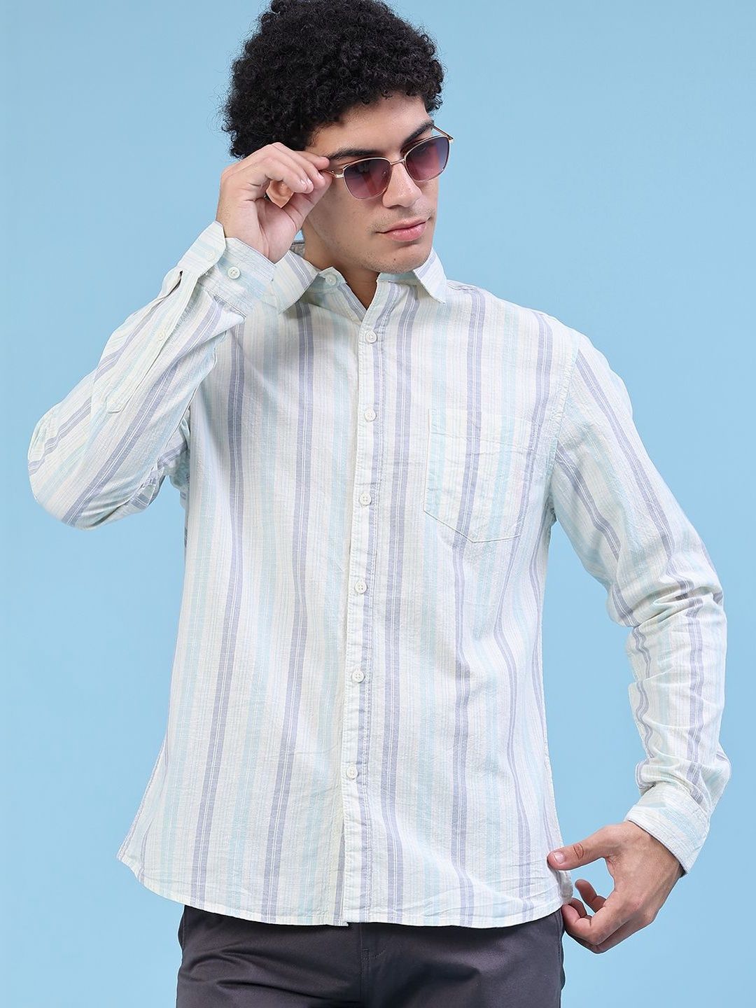 V-Mart Men Slim Fit Multi Stripes Striped Casual Shirt