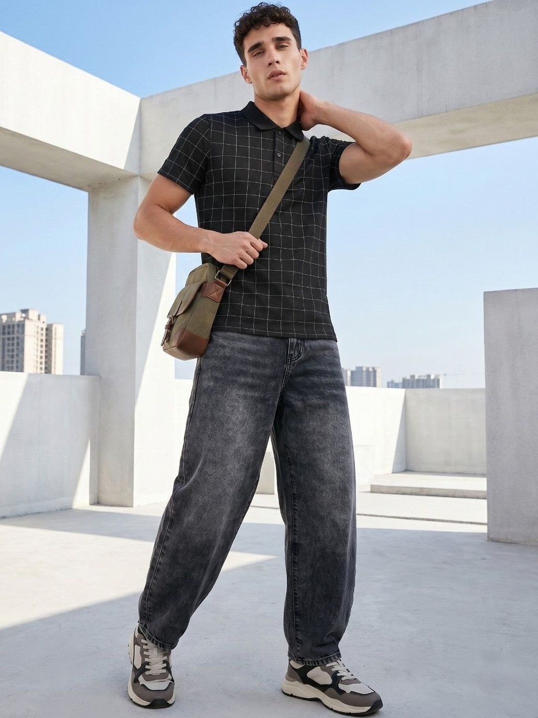 glitchez Men Black Checked Polo Collar T-shirt