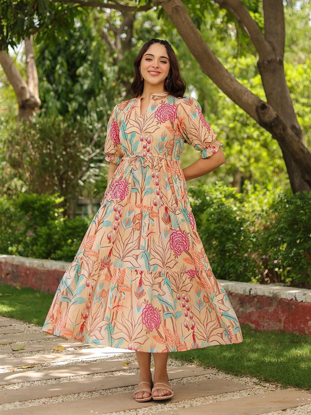 Rain & Rainbow Women Floral Printed Puff Sleeve Fit & Flare Dress