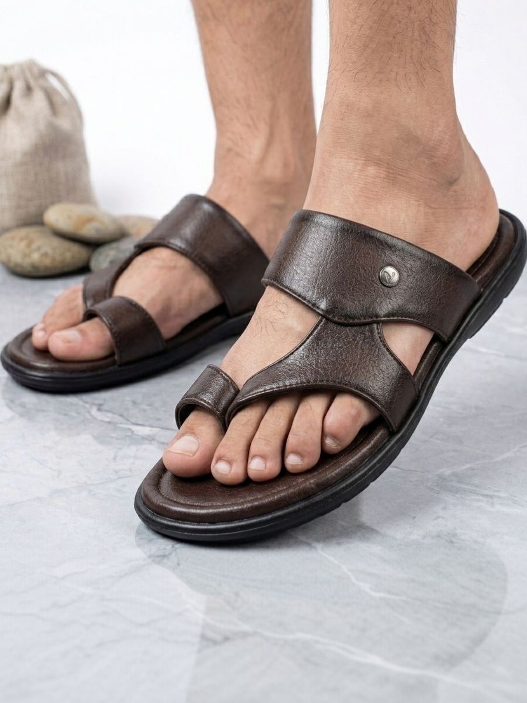 Viora Men Thong Flip-Flops