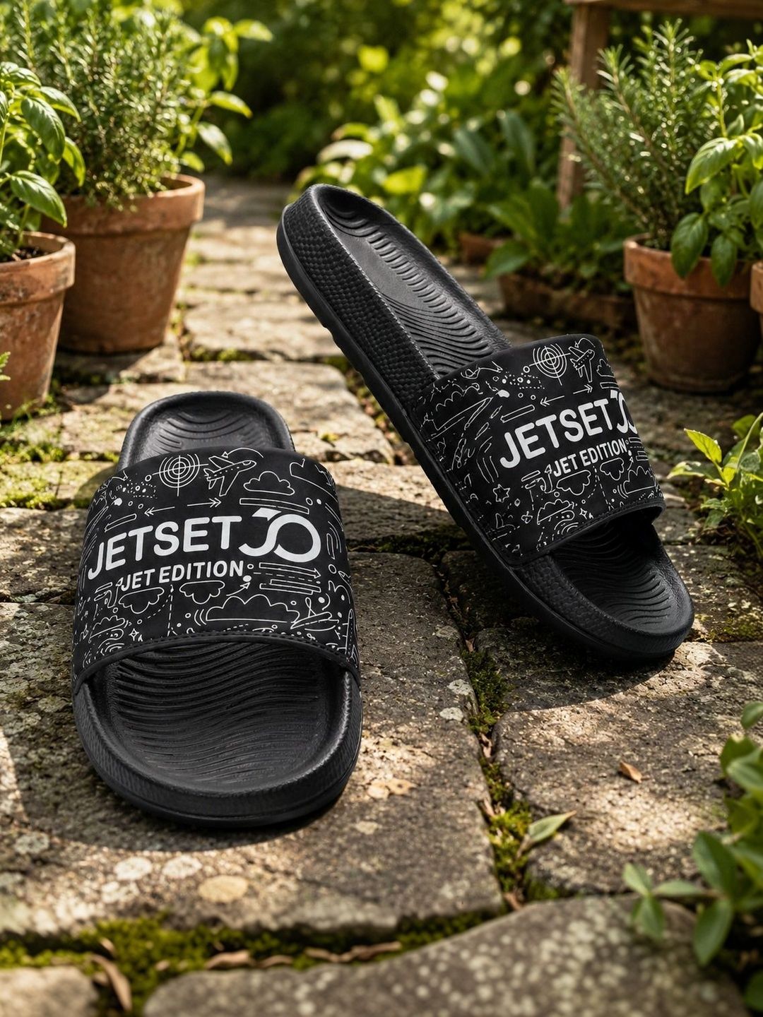 JOOTIYAPA Men Printed Sliders