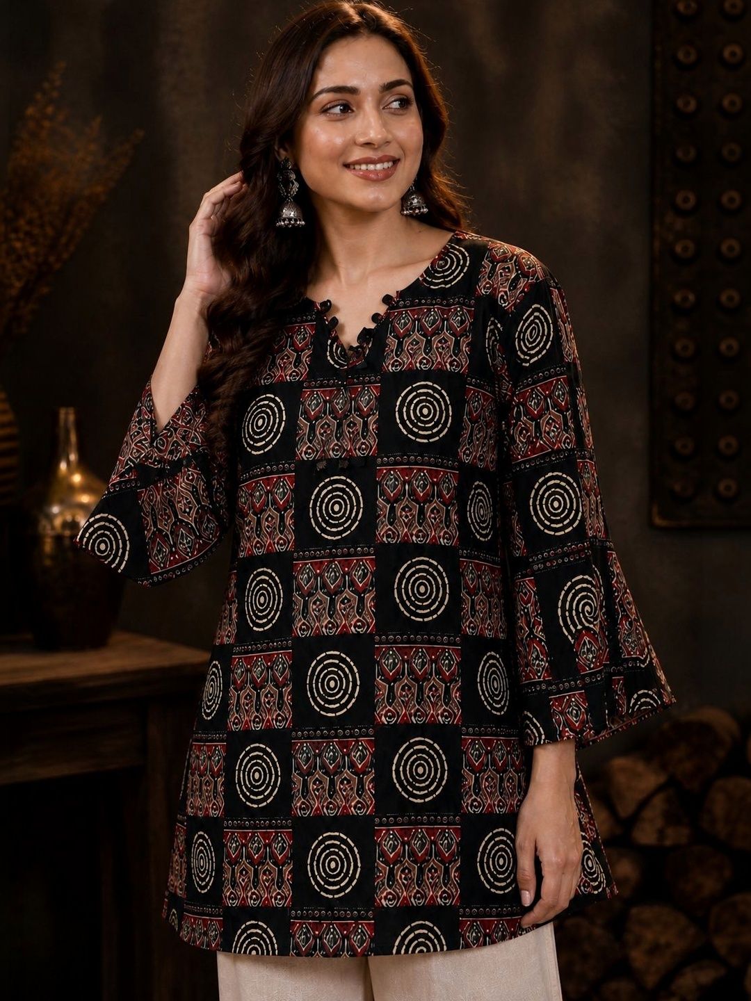 GREYSHADE Geometric Printed V-Neck Flared Sleeves Pure Cotton Kurti