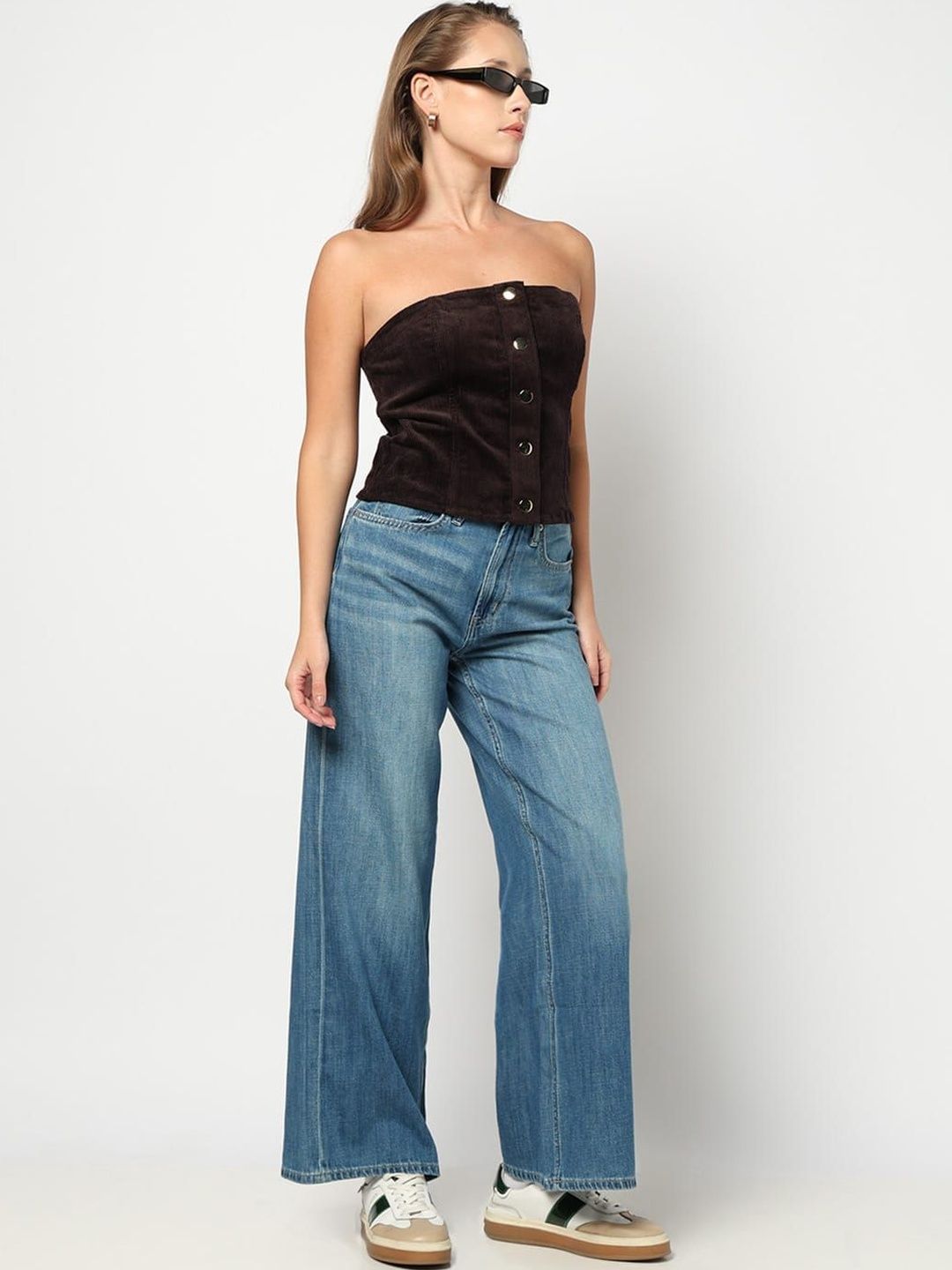 Regular Fit Mid-Rise Light Fade Stretchable Jeans