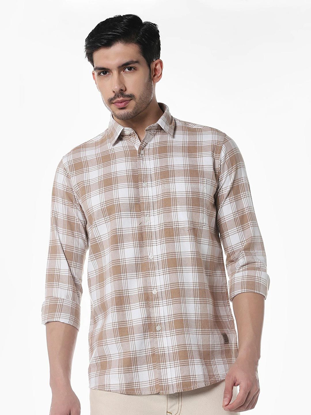 Klub Fox Men Slim Fit Checked Spread Collar Cotton Casual Shirt