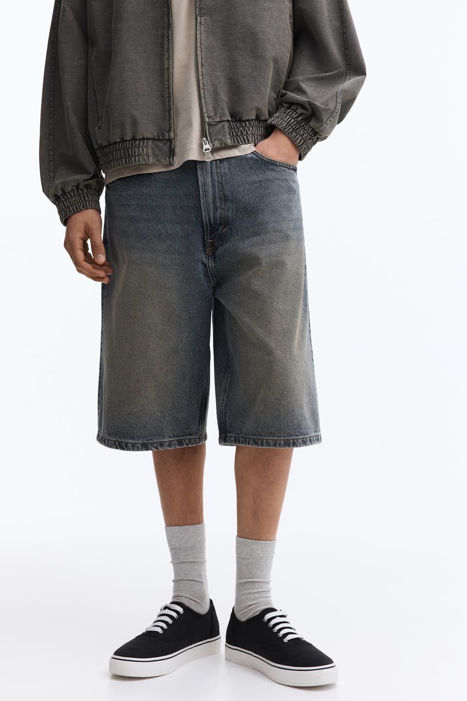 Buy H&M Baggy Denim Shorts - Shorts for Men 40327422 | Myntra