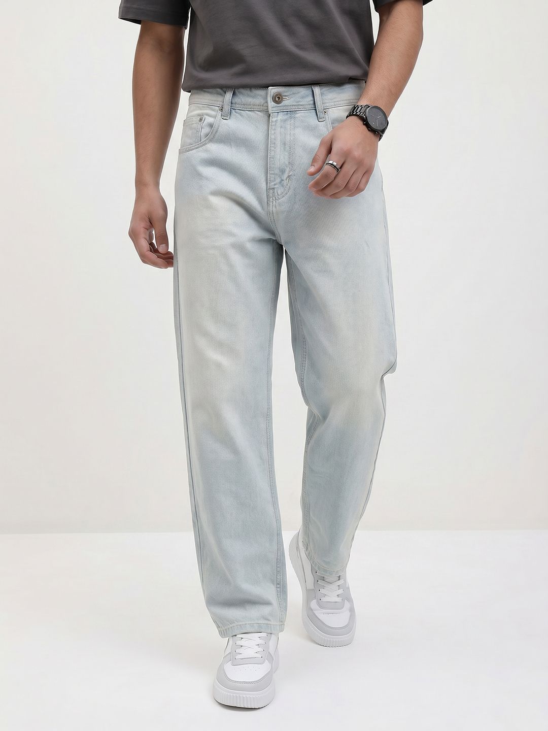 The Roadster Life Co. Men Relaxed Fit Light Fade Jeans