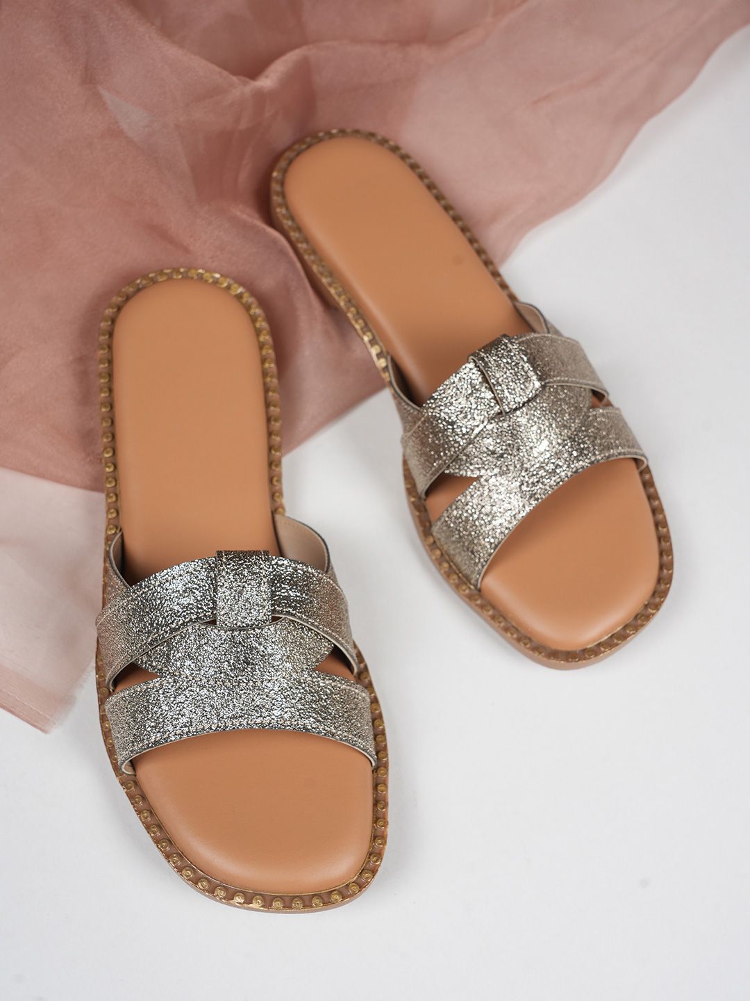 Walkfree Women Textured Open Toe Flats