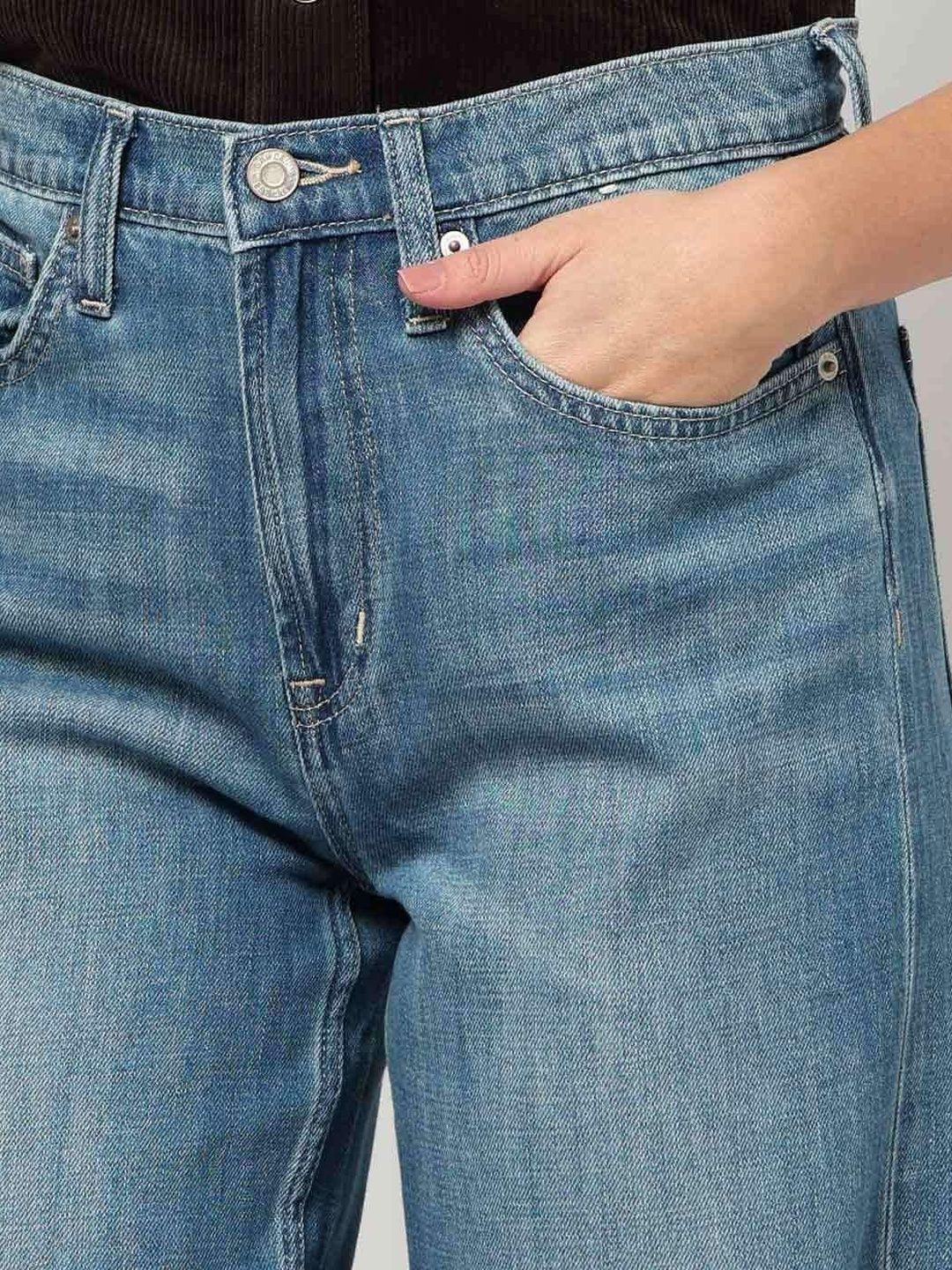 Regular Fit Mid-Rise Light Fade Stretchable Jeans