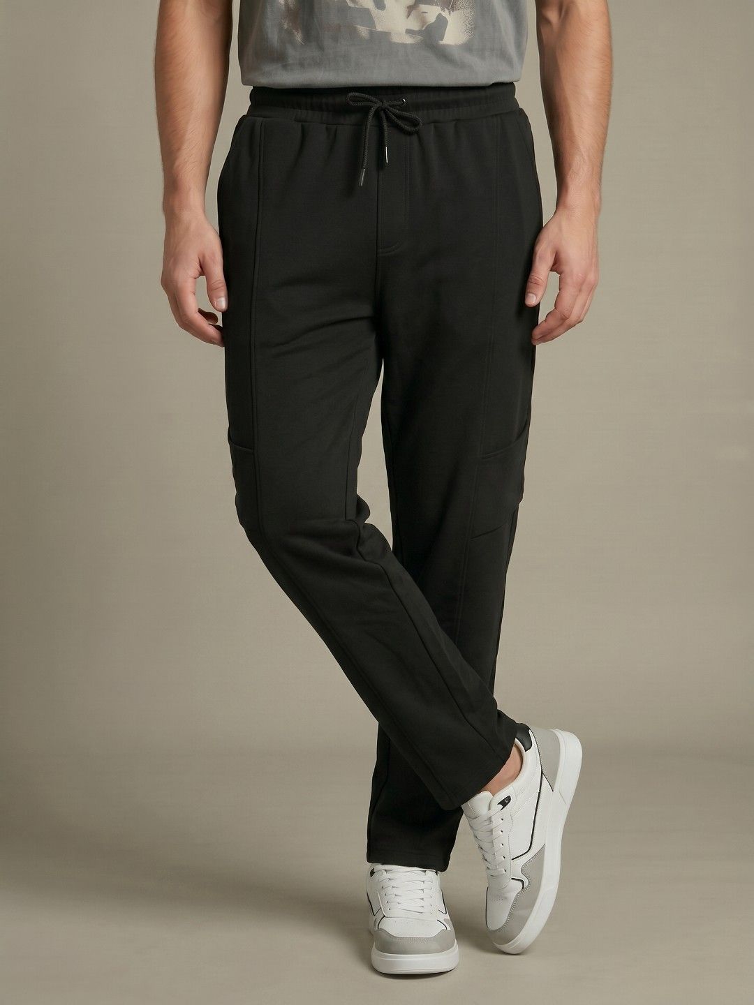 glitchez Men Regular Fit Track Pants