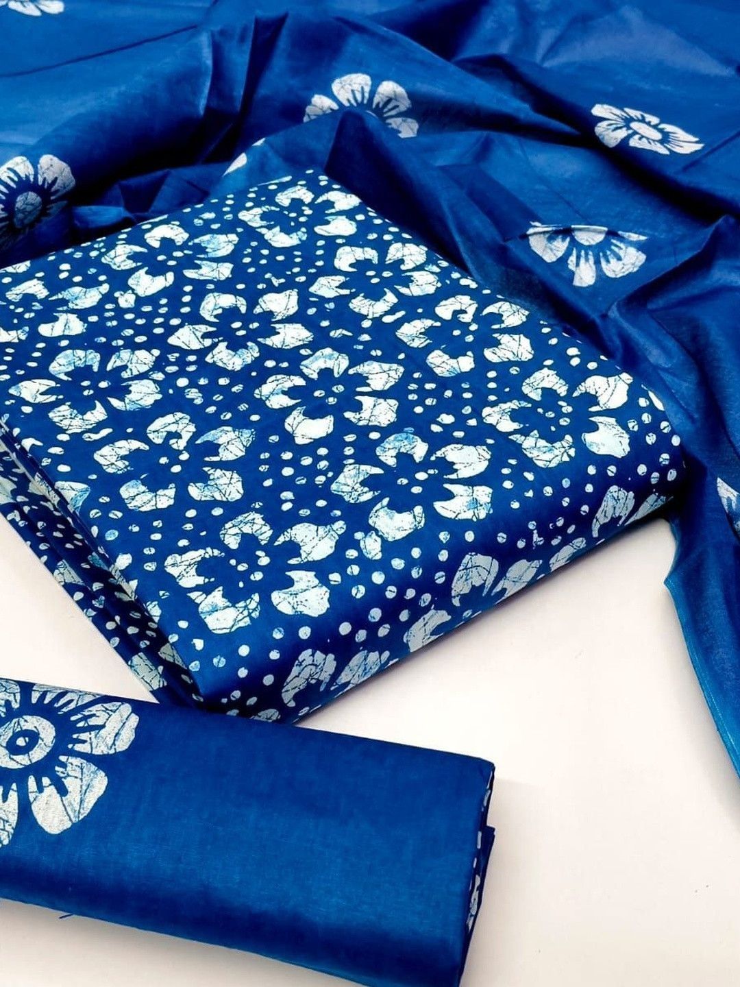 Keshar Printed Pure Cotton Unstitched Dress Material