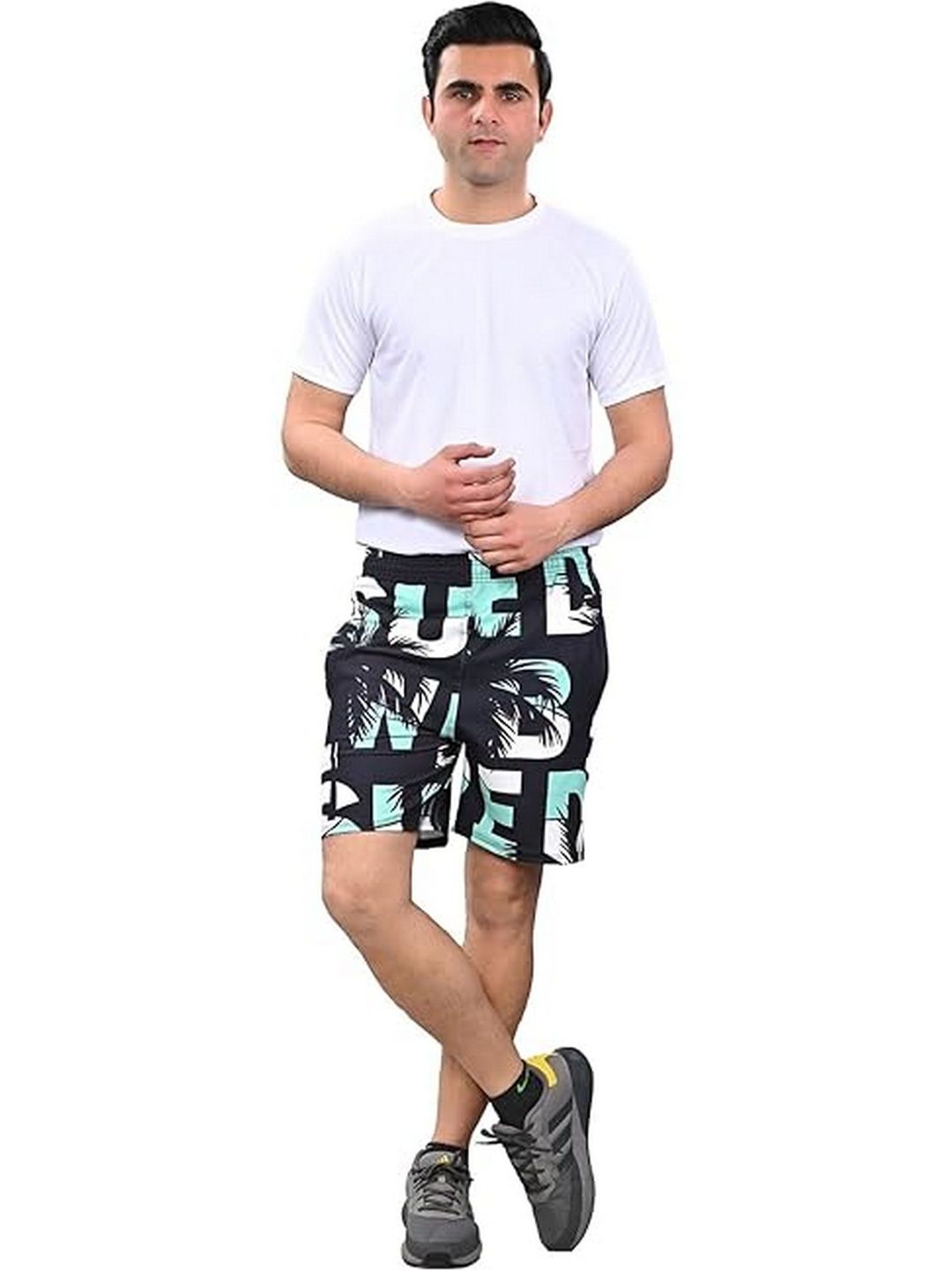 Neocardin London Men Typography Printed Shorts