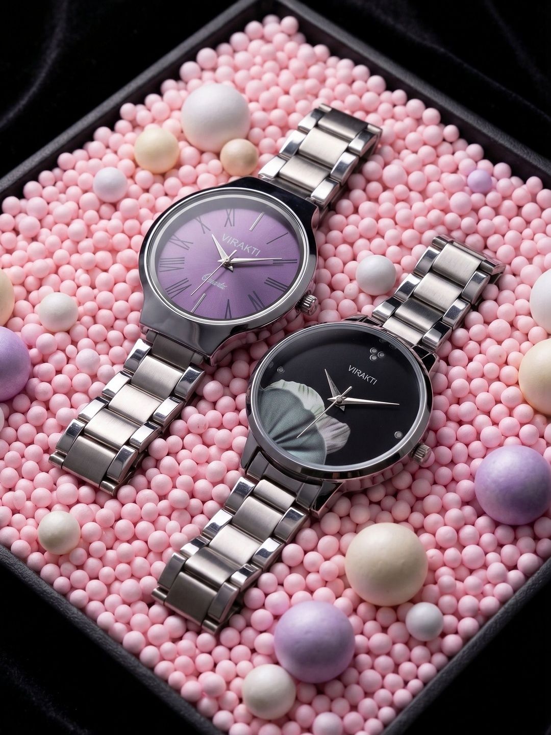 VIRAKTI Women Dial & Stainless Steel Bracelet Style Straps Analogue Watch