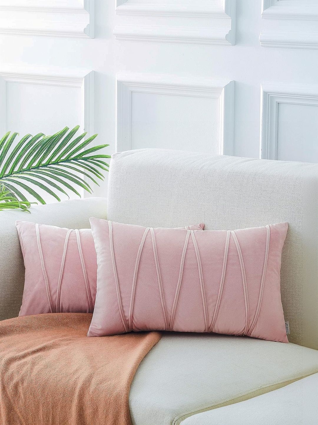Khooti Rose Set of 2 Velvet Rectangle Cushion Covers