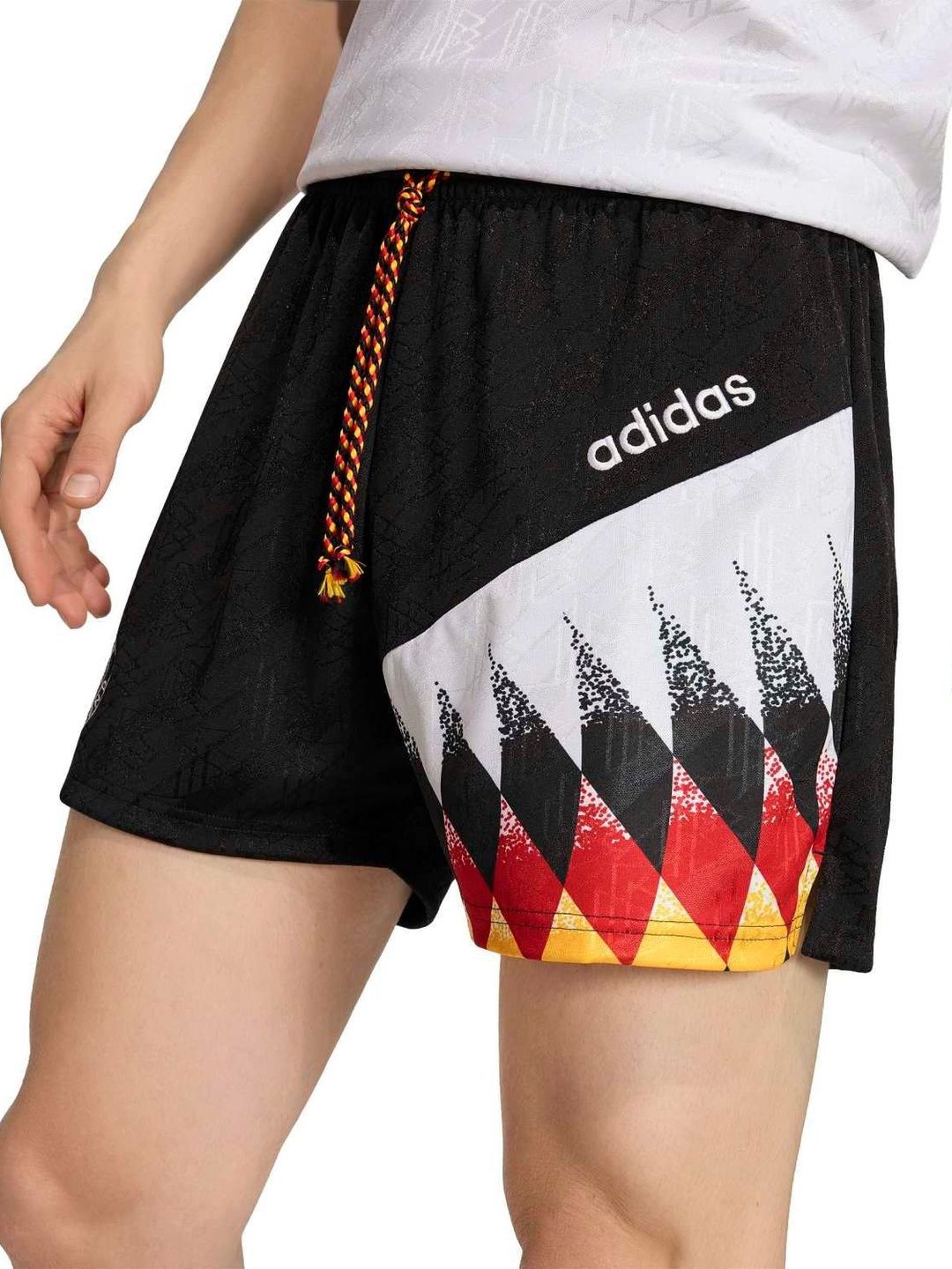 ADIDAS ADIDAS Men Colourblocked Loose Fit Sports Shorts Technology
