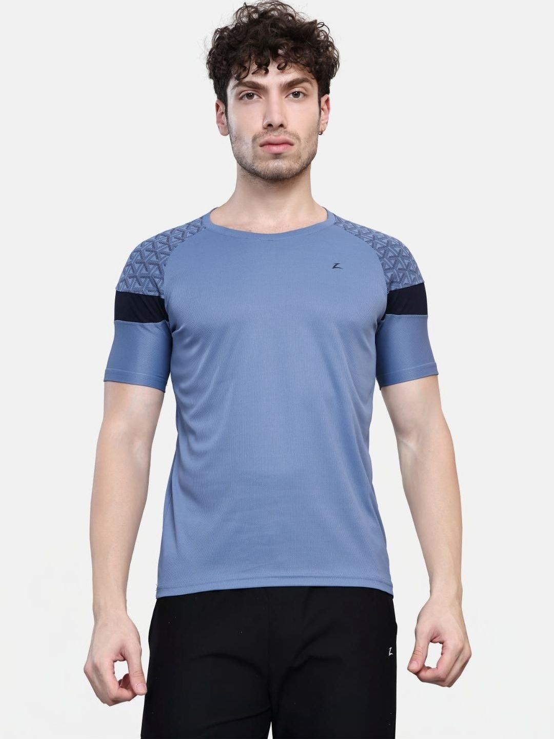 Z Zagros Men Colourblocked T-shirt