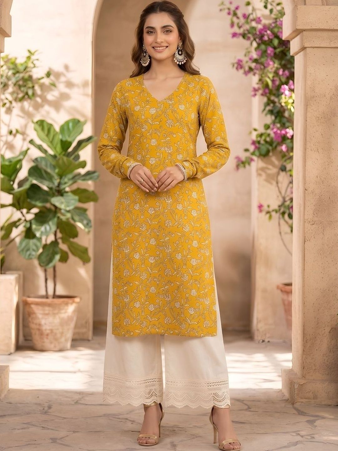 Women Floral Printed Kurta Nayo Women Yellow Floral Printed Straight Kurta