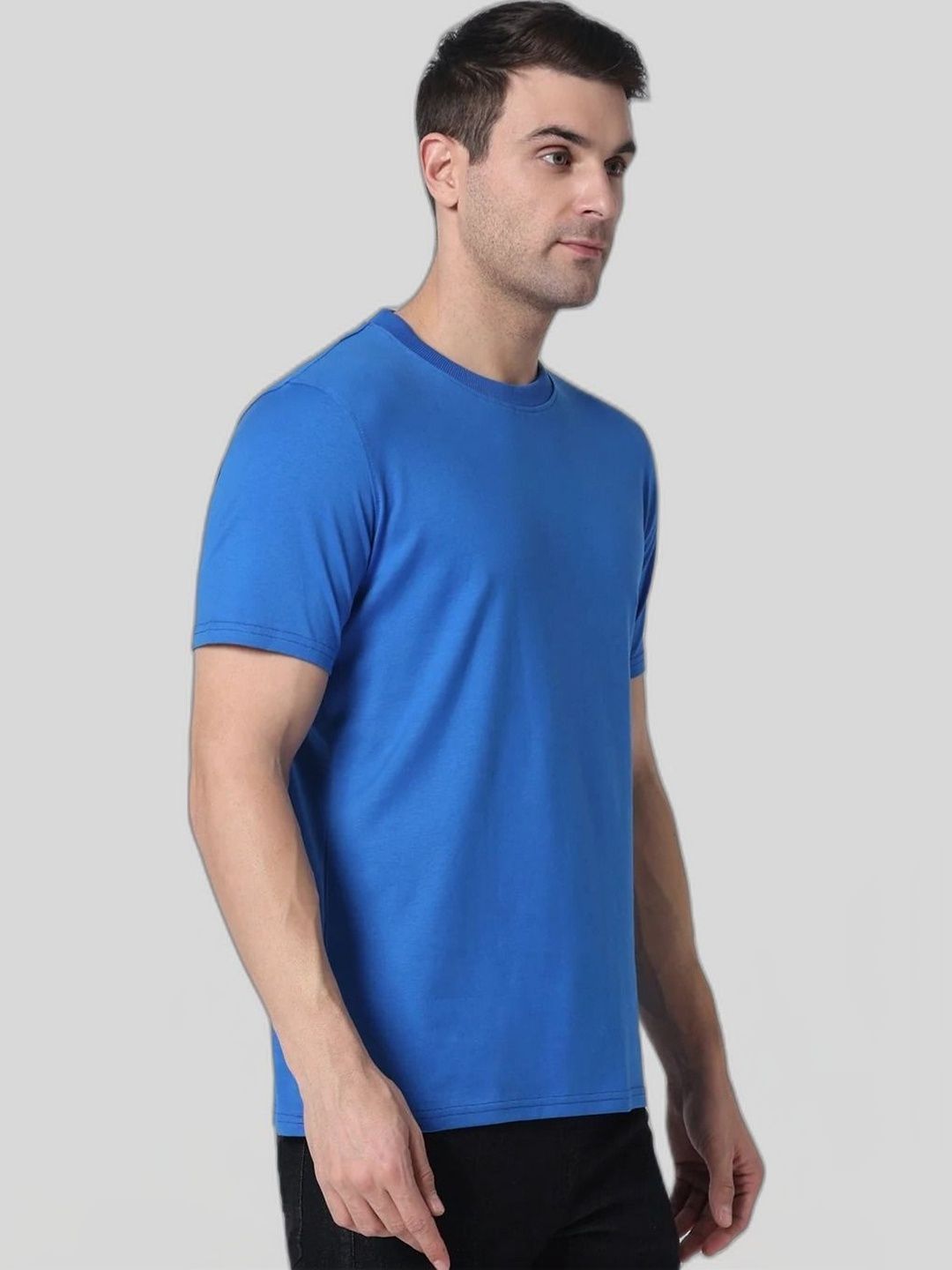 Dezin Men T-shirt