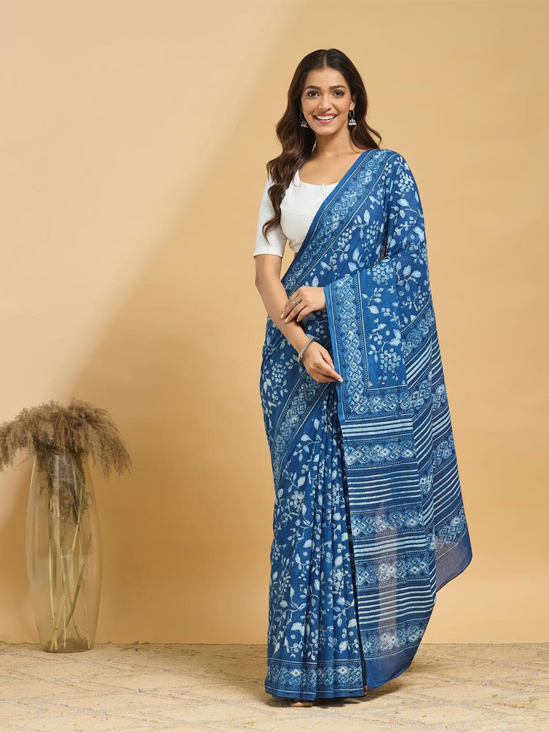 Fabindia Fabindia Floral Pure Cotton Handloom Saree