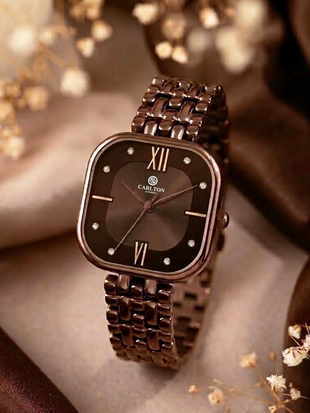Chelsea Analog Watch for women Carlton London Women Dial & Stainless Steel Straps Analogue Watch CLSSCBRN