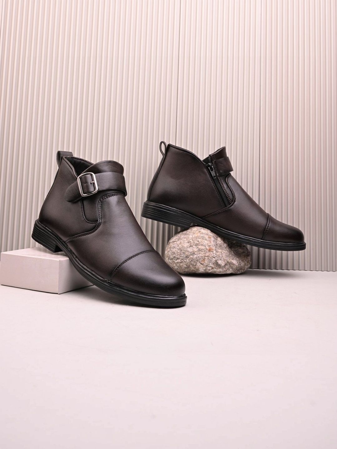 Rising Wolf Rising Wolf Men Textured Boots